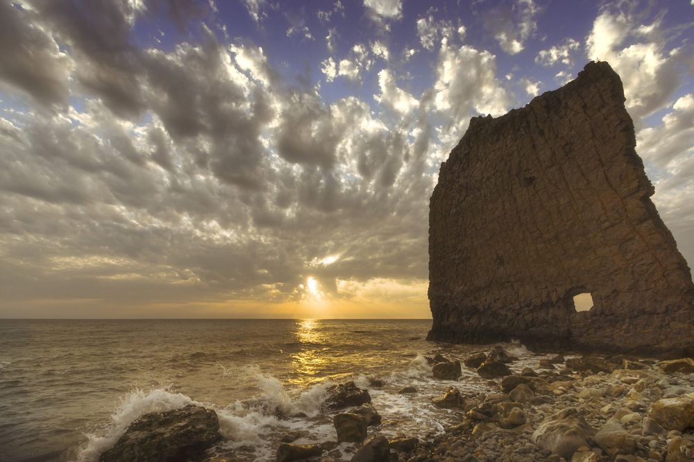 Парус на закате