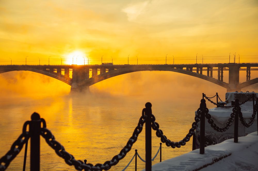 Золотой закат на Енисее