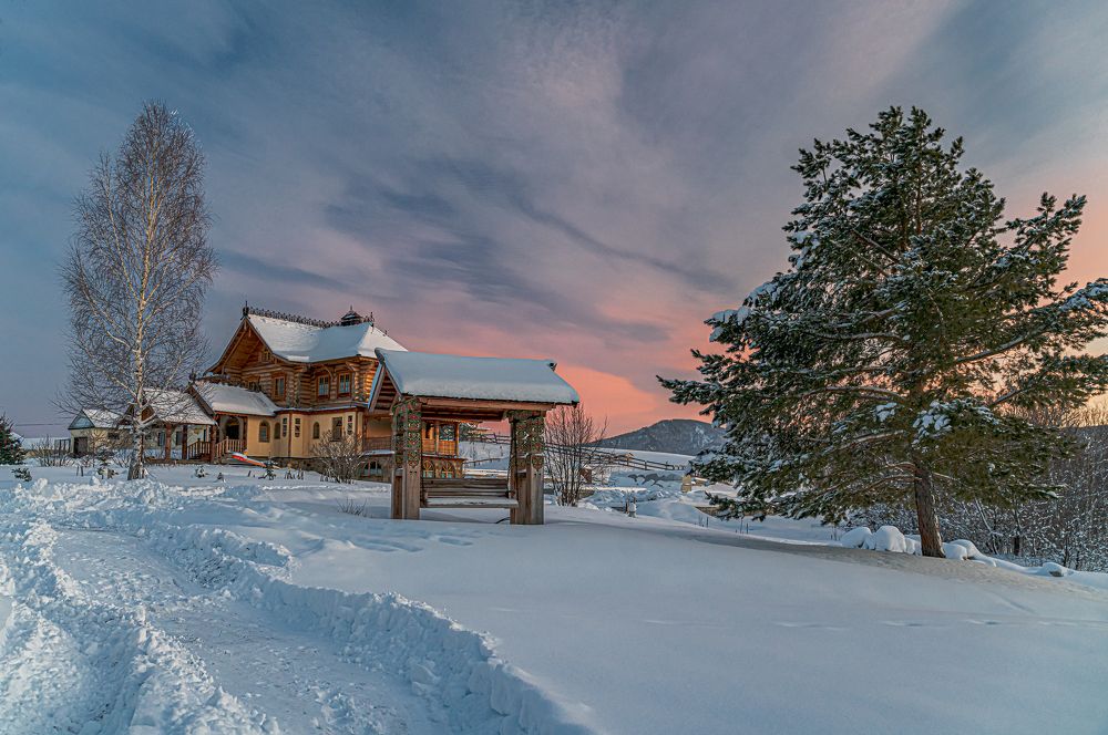 Смеркалось.