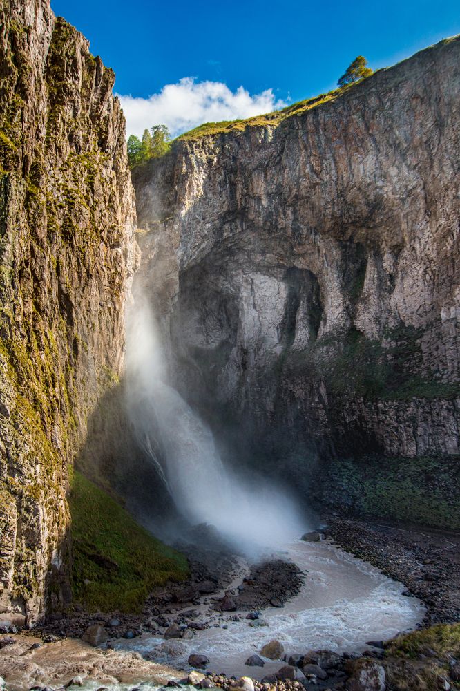 Удивительный водопад Каракая-су