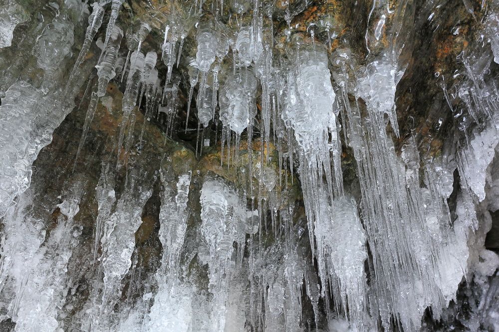 Льды Байкала