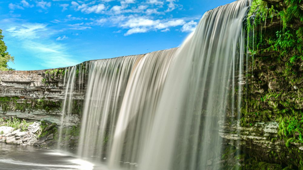 Photograph by AVIC A.M.