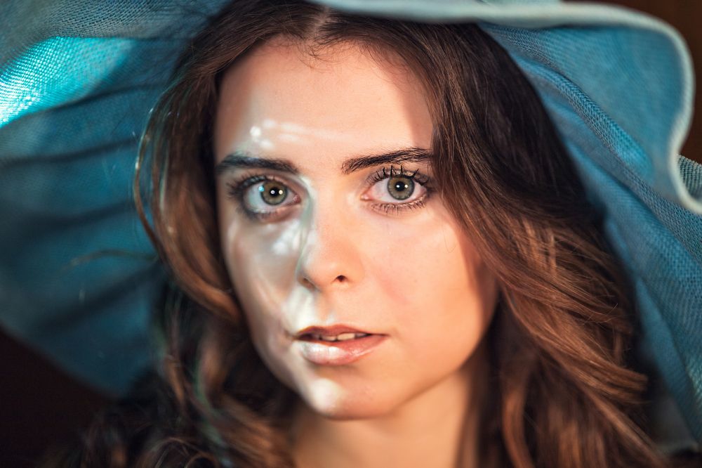 Девушка в голубом