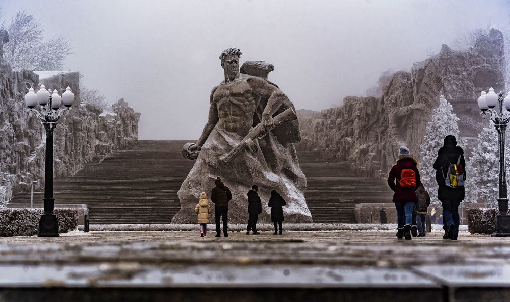 И в  дождь, и в стужу, и в туман...