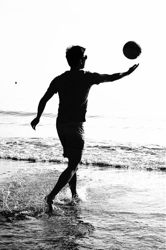 Футбол и море