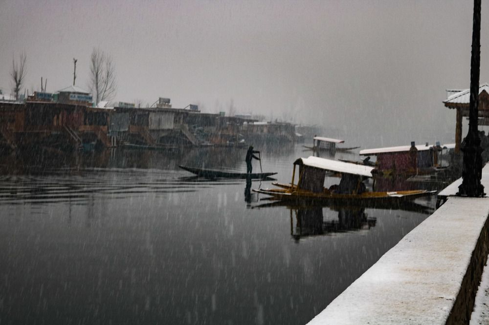 Voyager of hopeless love