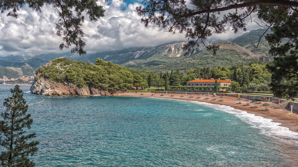 Photograph by Aare Treiel