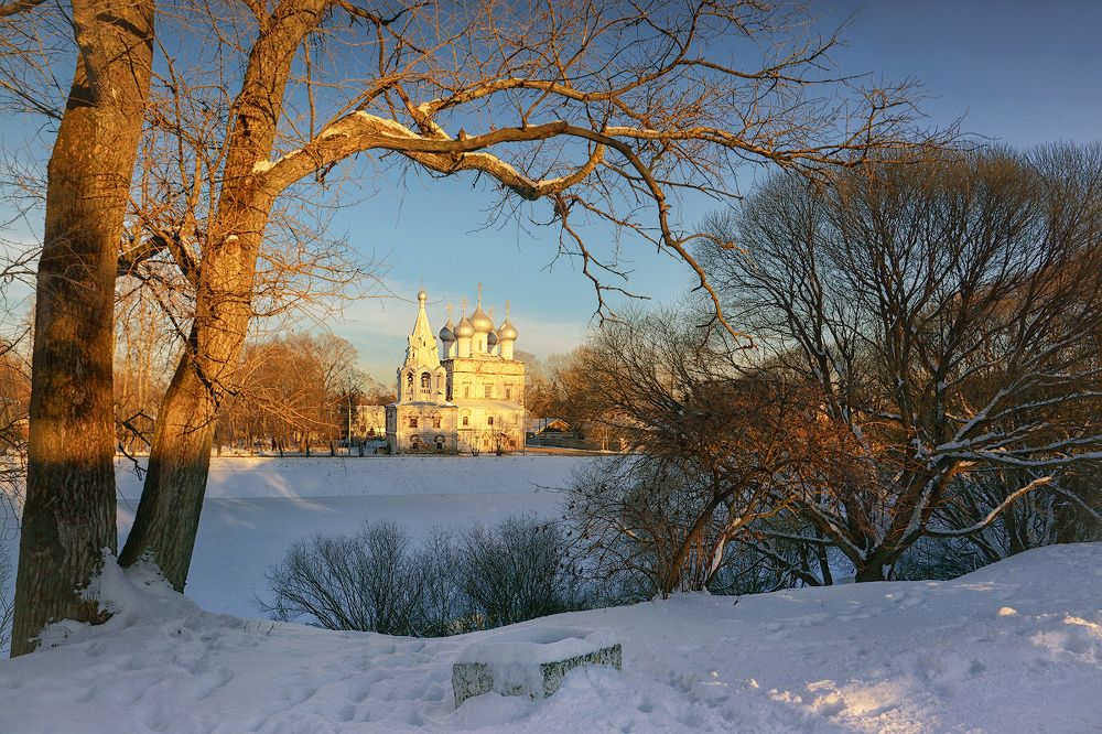 Луч солнца золотой