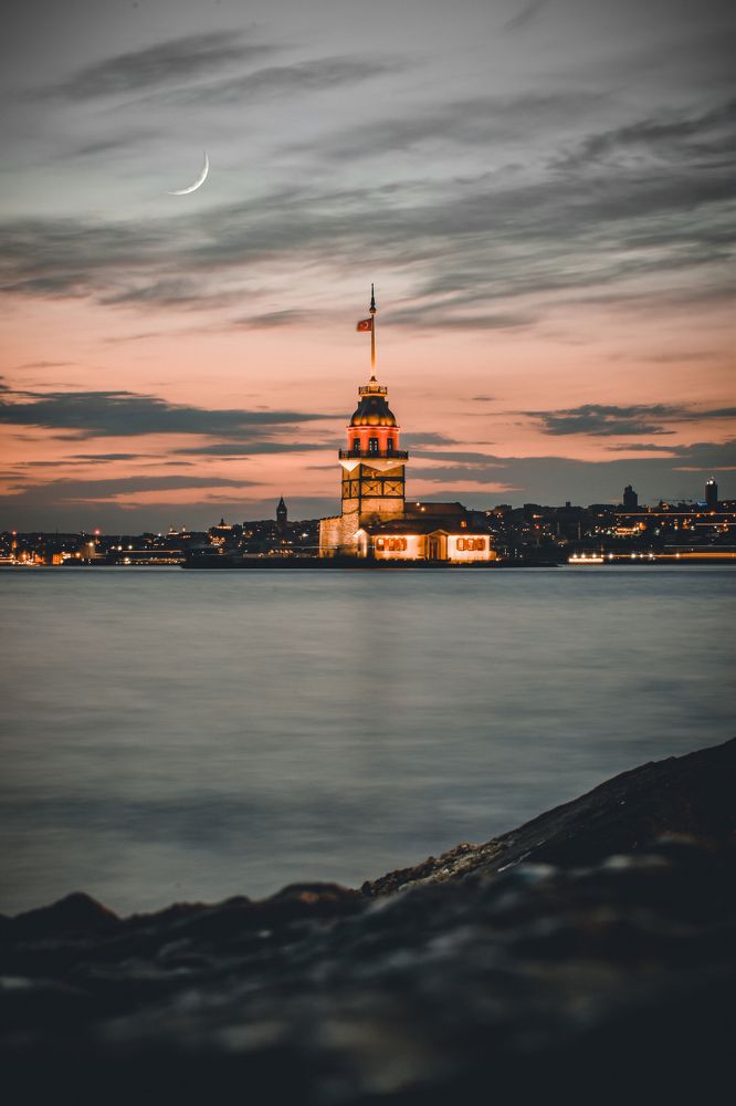 Photograph by Hasan Huseyin