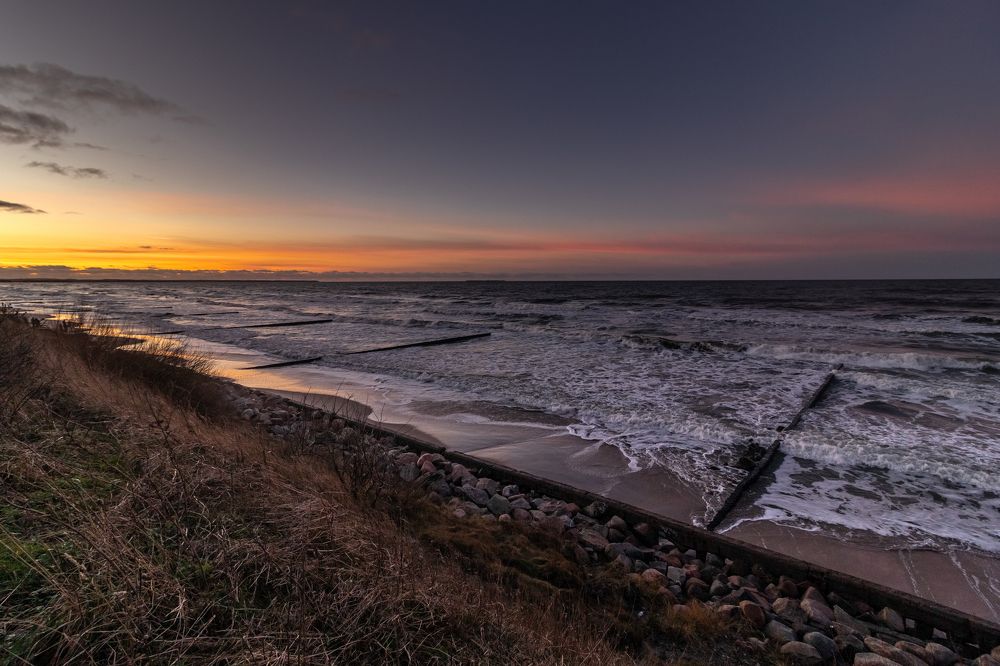 Cold autumn Baltic sea after sunset