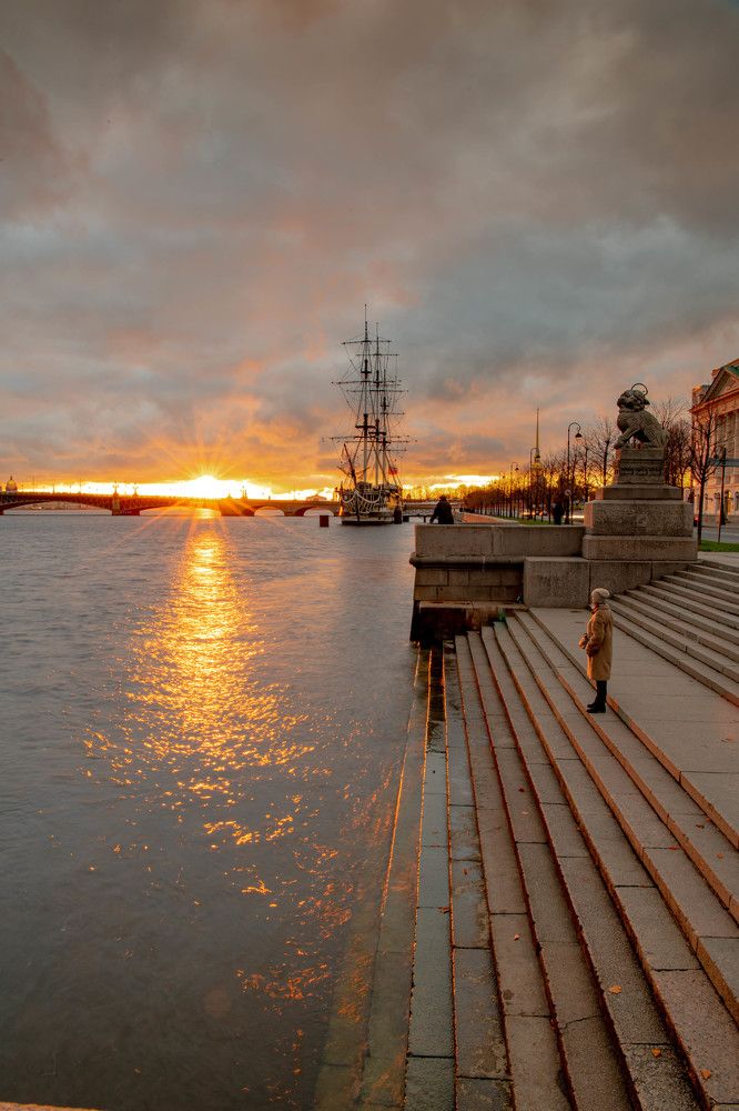 Cold sunset in November, St. Petersburg