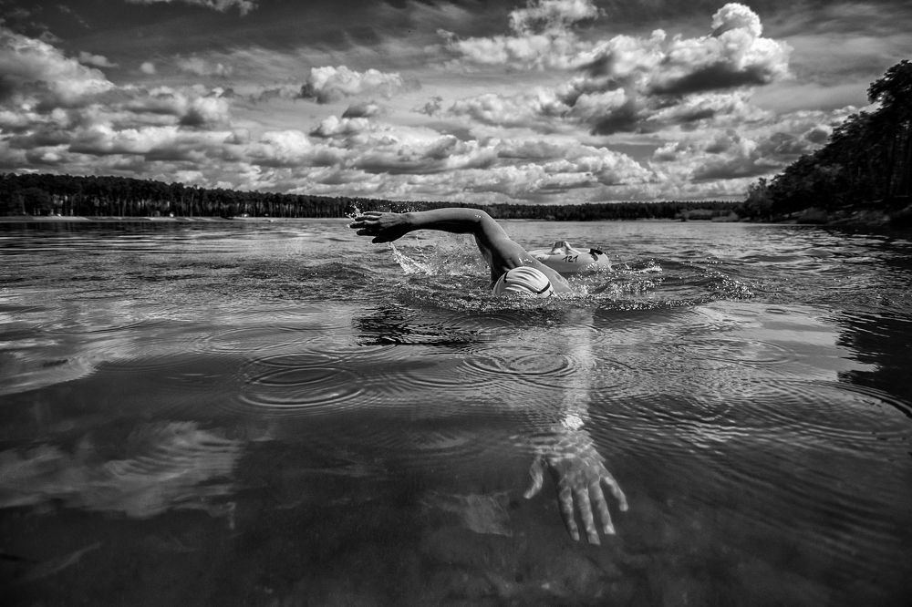 Long-distance swimmer