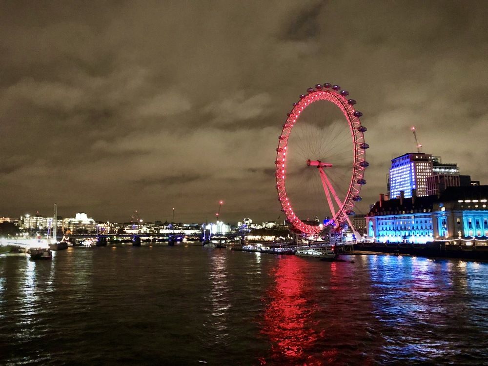 Фотография автора paras mehmood