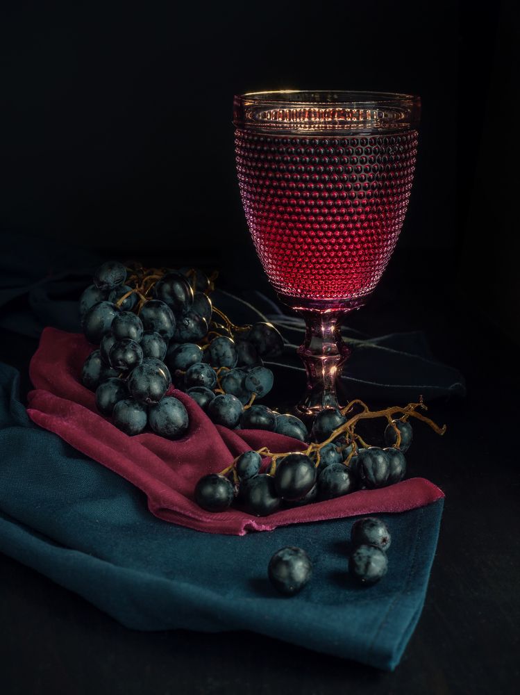 Red wine and grapes.