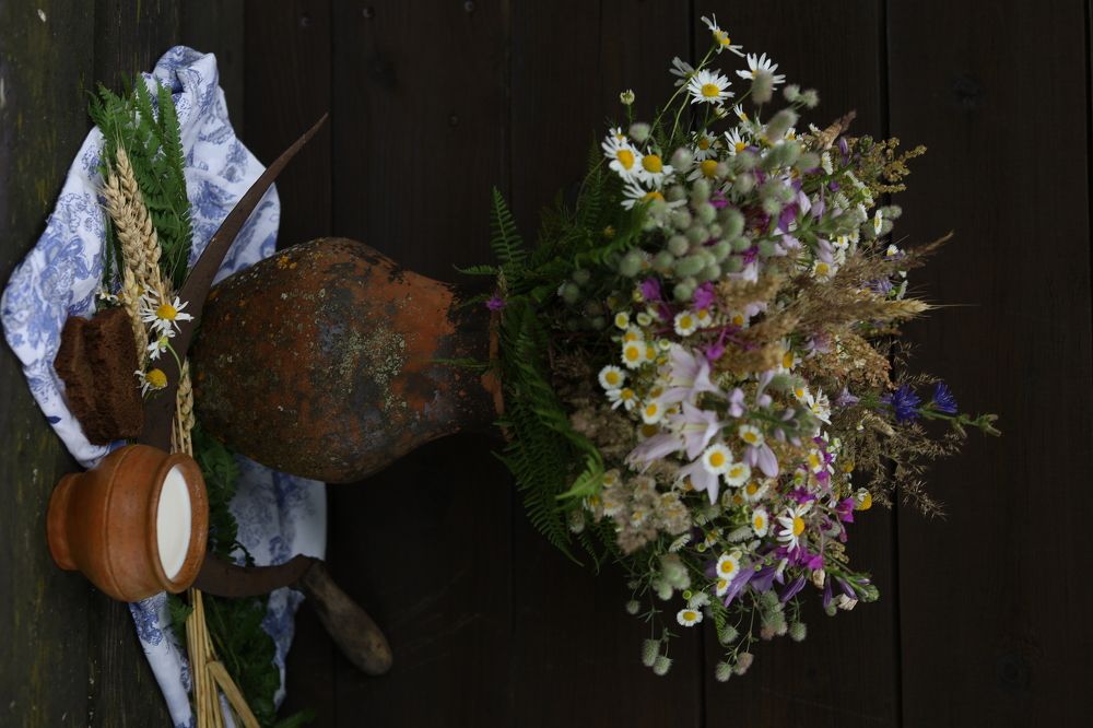 Русское поле