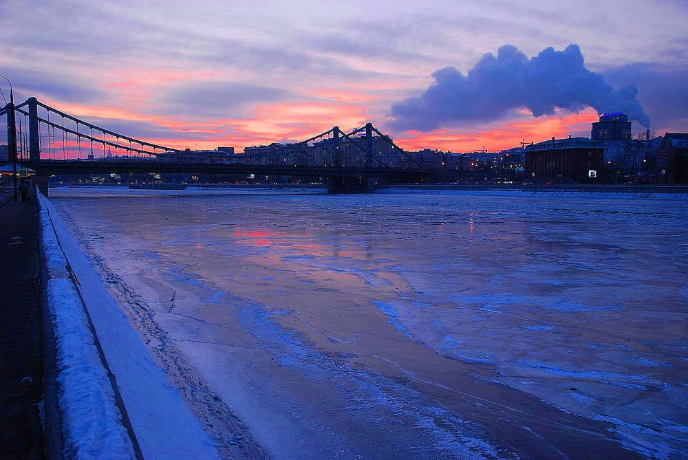 ТВЁРДАЯ    ВОДА .