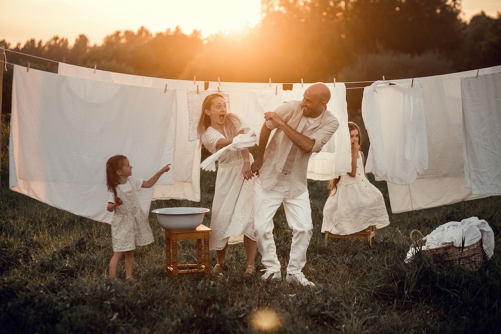 Папа хулиганит или подкрался незаметно!