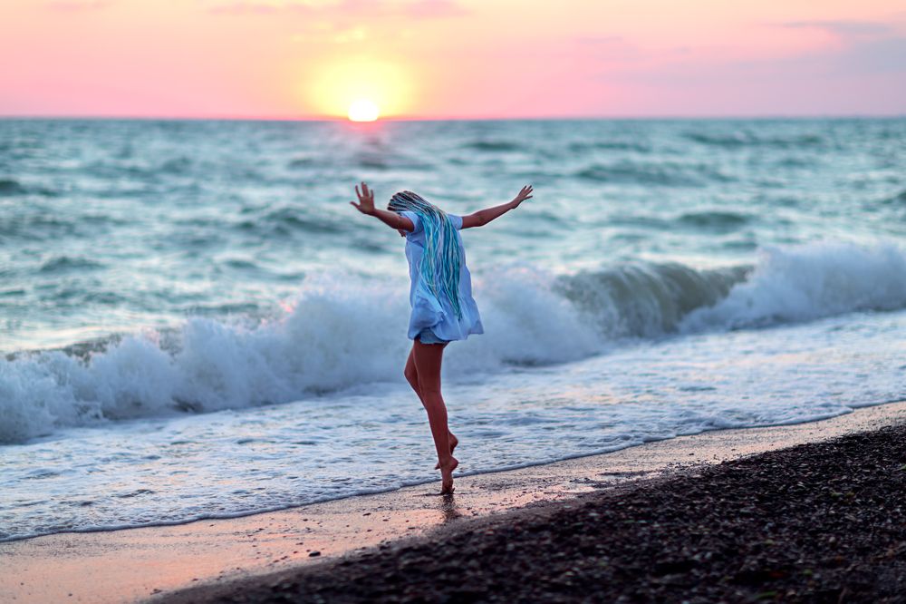 Девочка и море