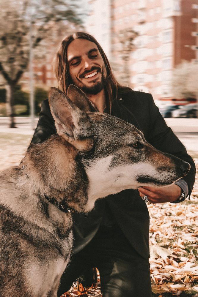 Alex y lobo