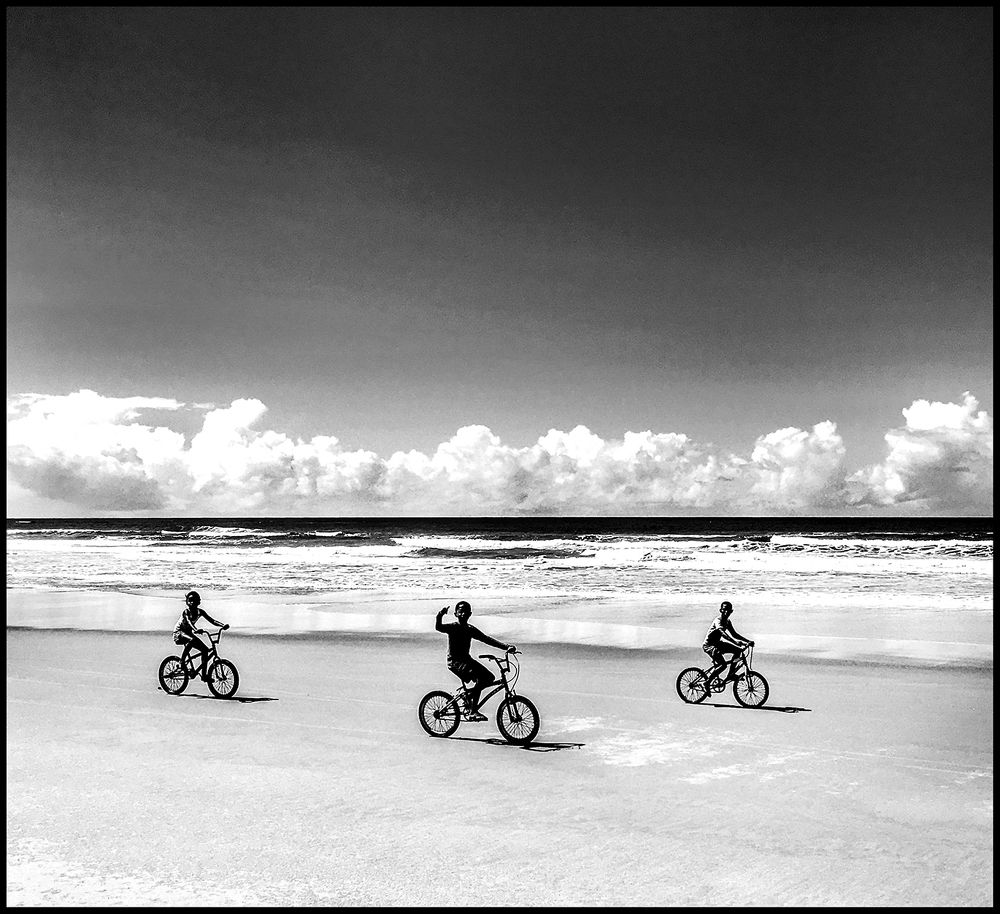 Childhood, infinite happiness