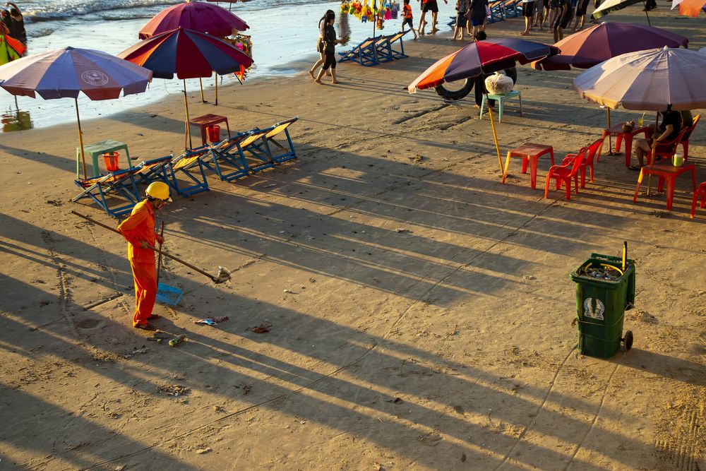 Người thầm lặng