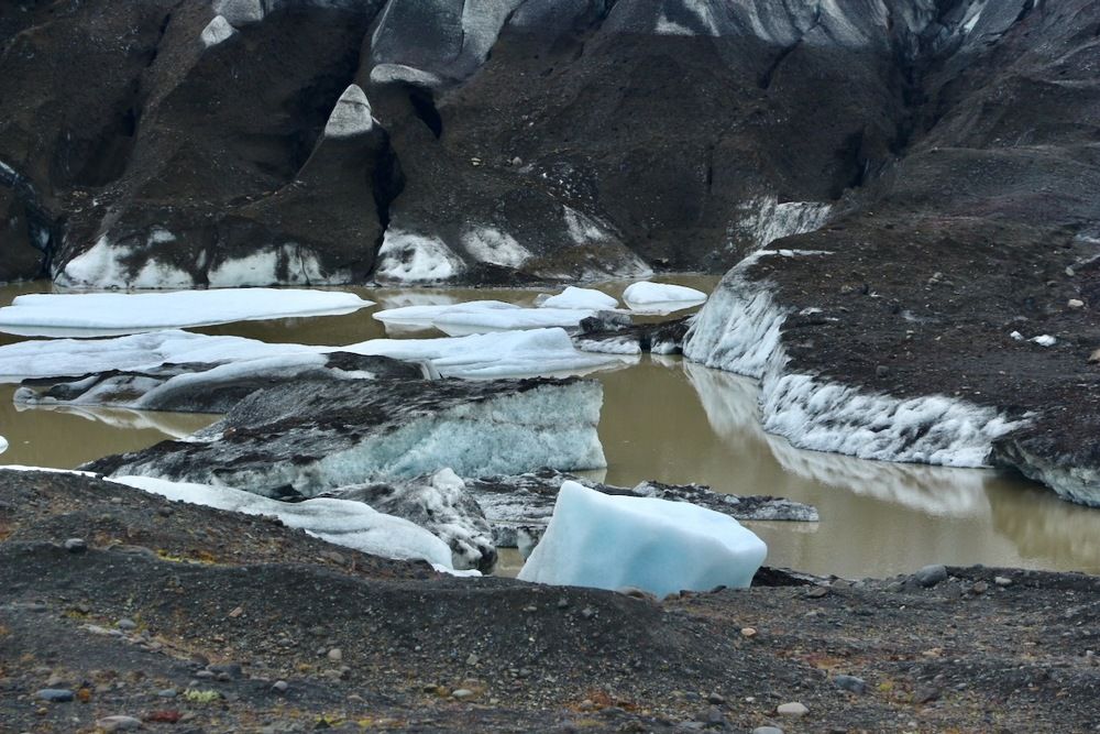 Photograph by Ahmet Aka