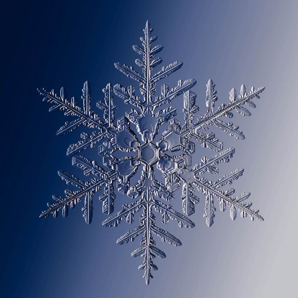 Настоящая снежинка