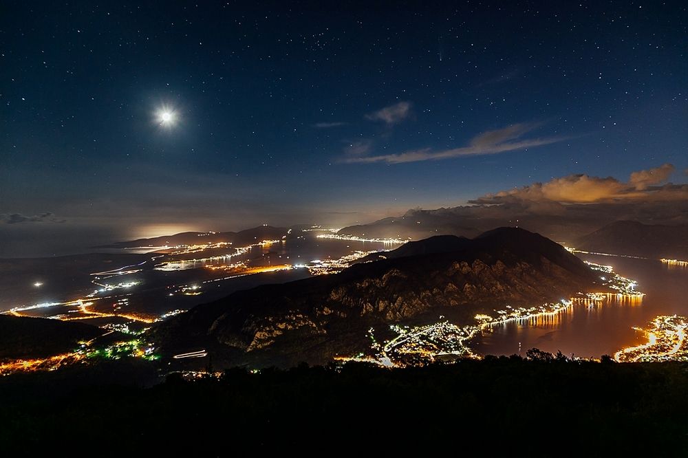 Photograph by Milos Samardzic