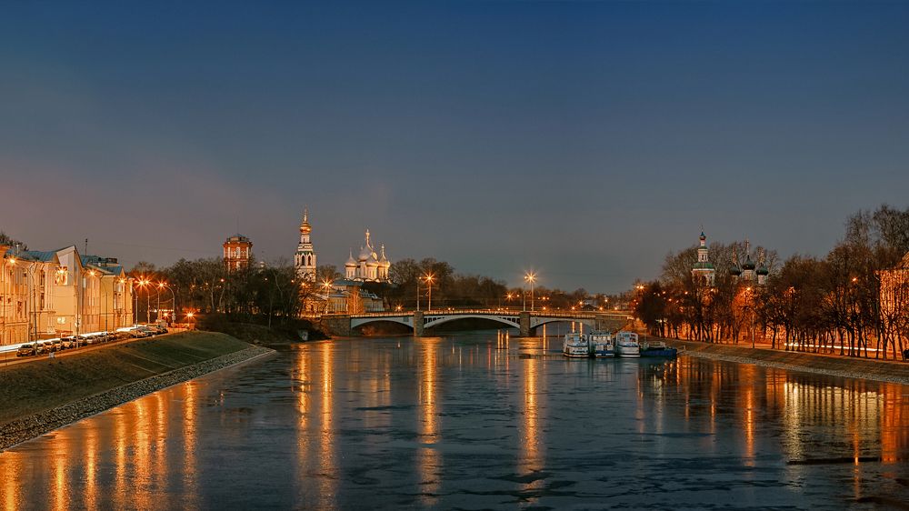 Вологда осенняя в ночи...