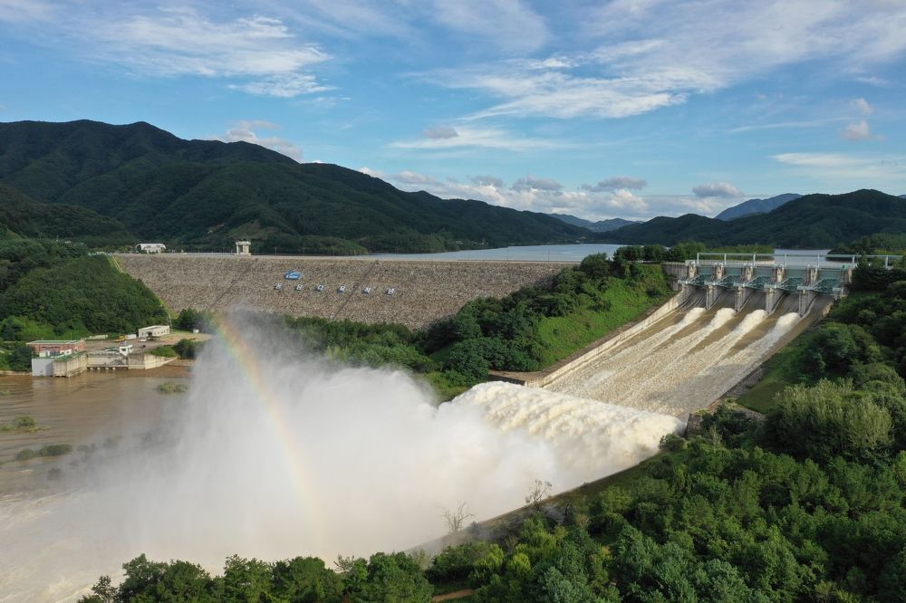 Photograph by Tae Ha Woo