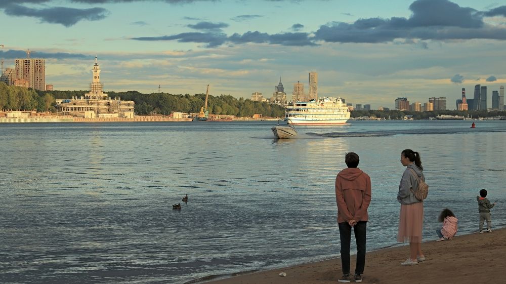 Вид на Северный Речной Вокзал.