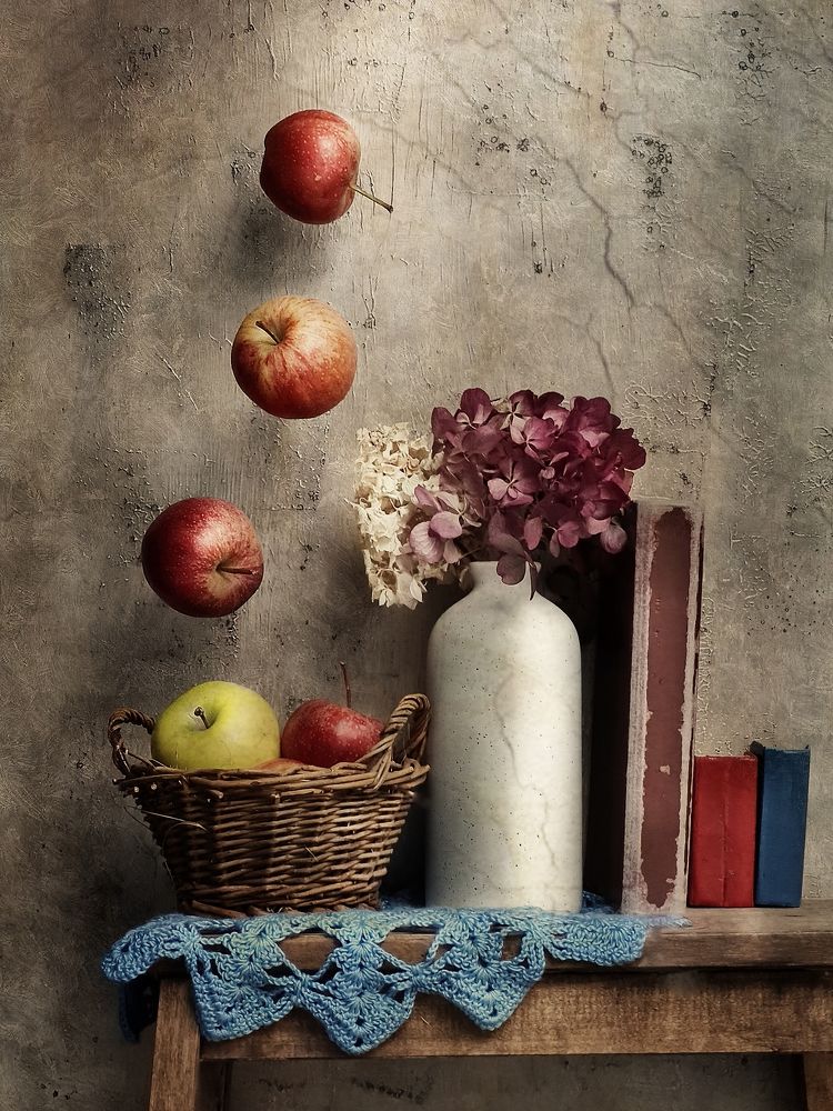 Летающие яблочки