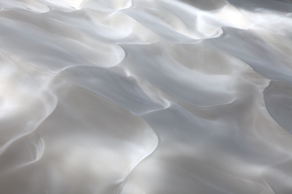 Волны коралловых дюн...