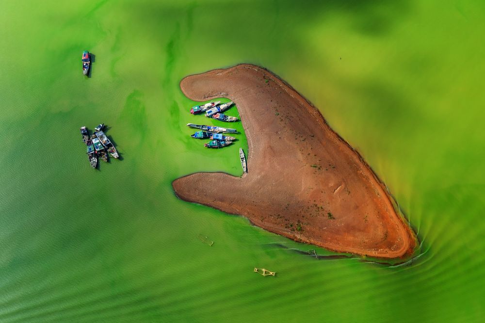 Hands protecting thunderstorms