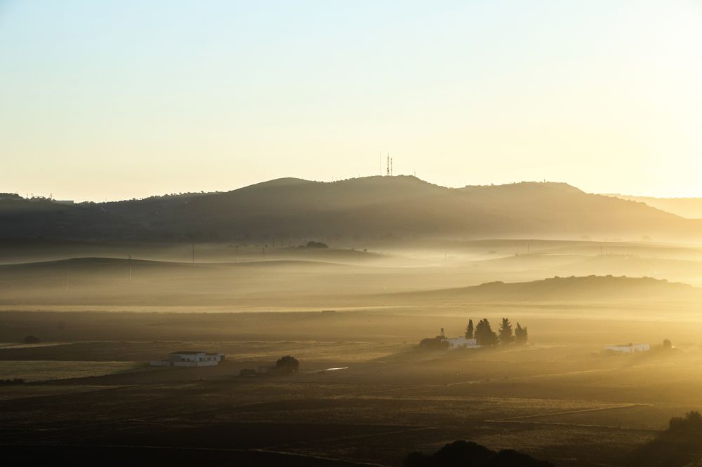 Valle al amanecer