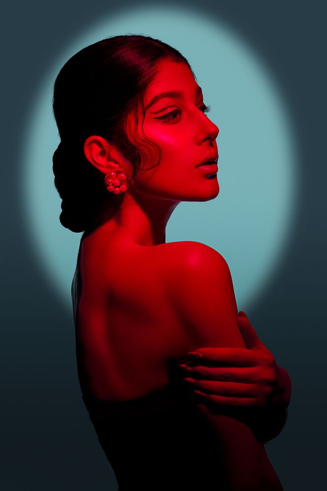 Keep up the CONTRAST