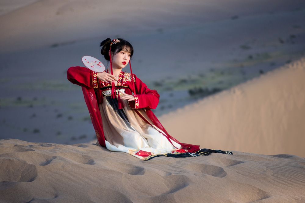 The Tassels of the Han Maiden II