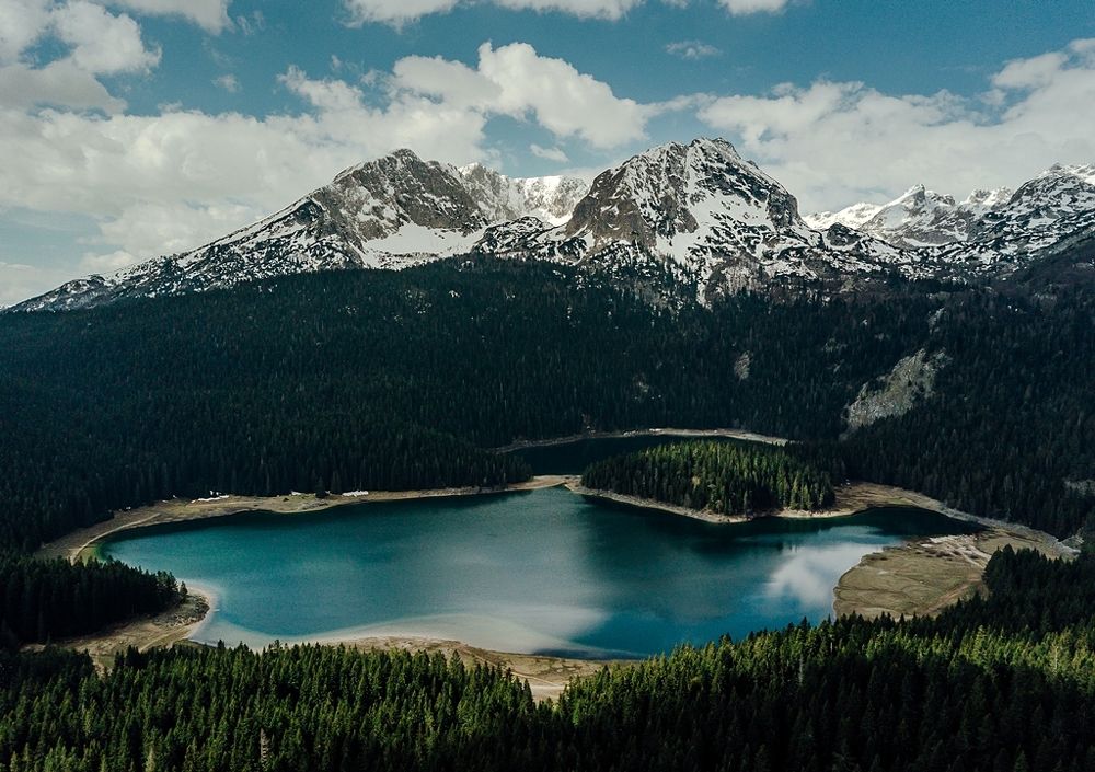 Photograph by Milos Samardzic