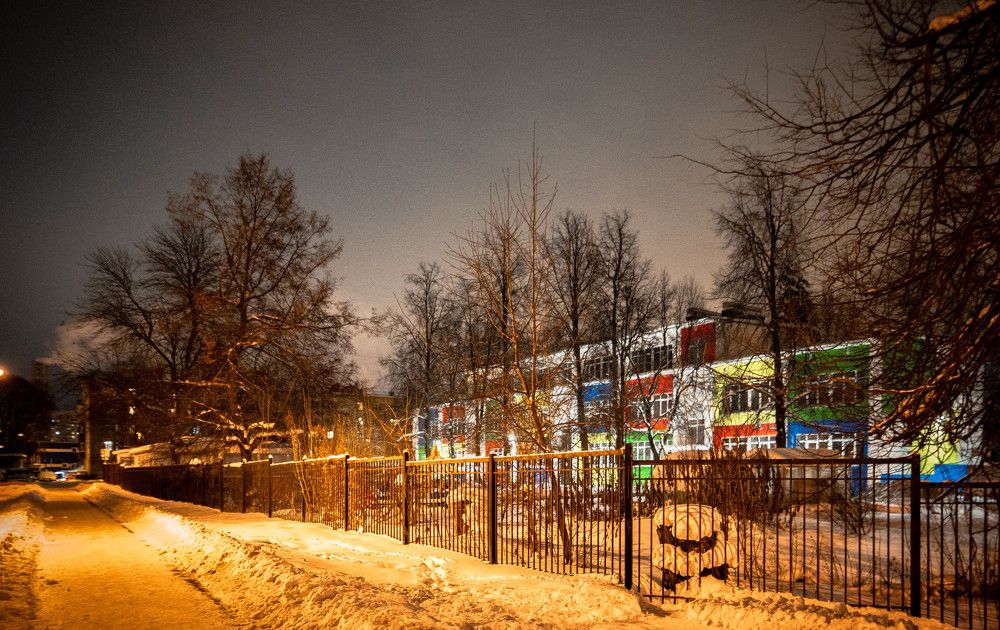 Зимнее золото моего посёлка, вечер.