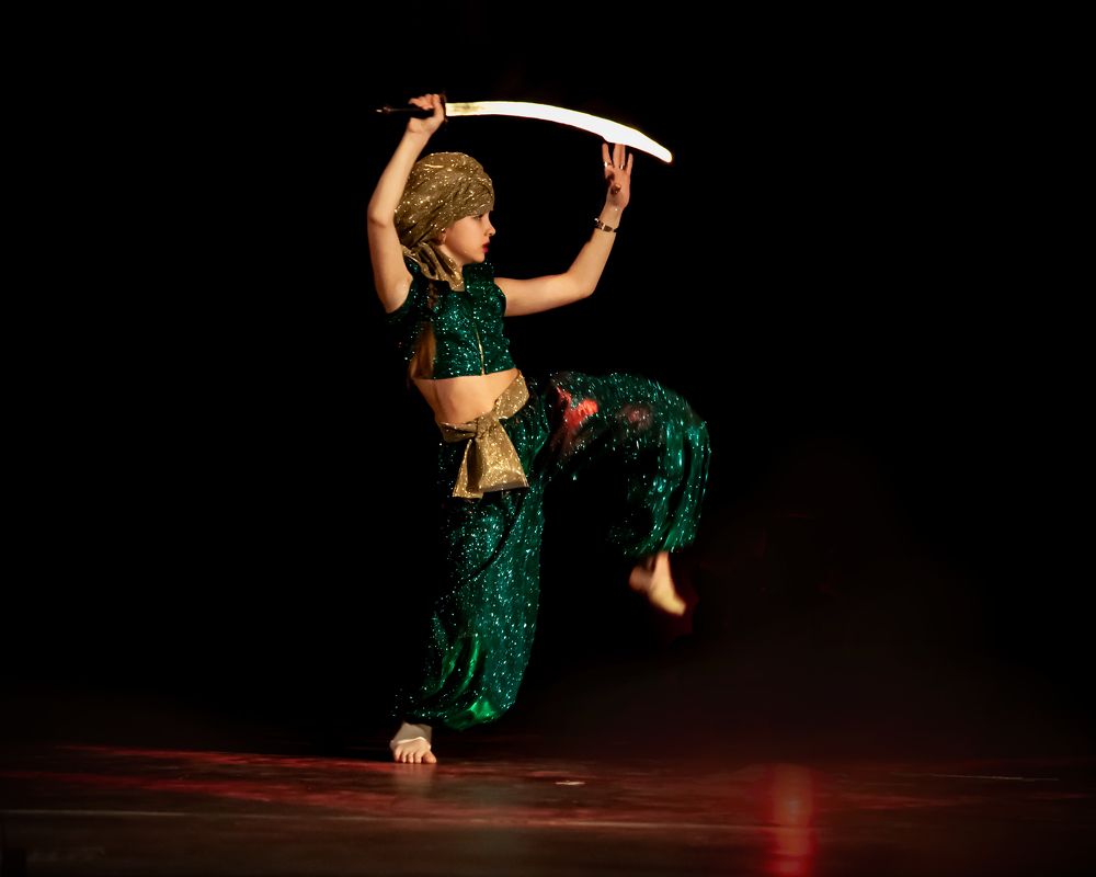 Танец с саблей.