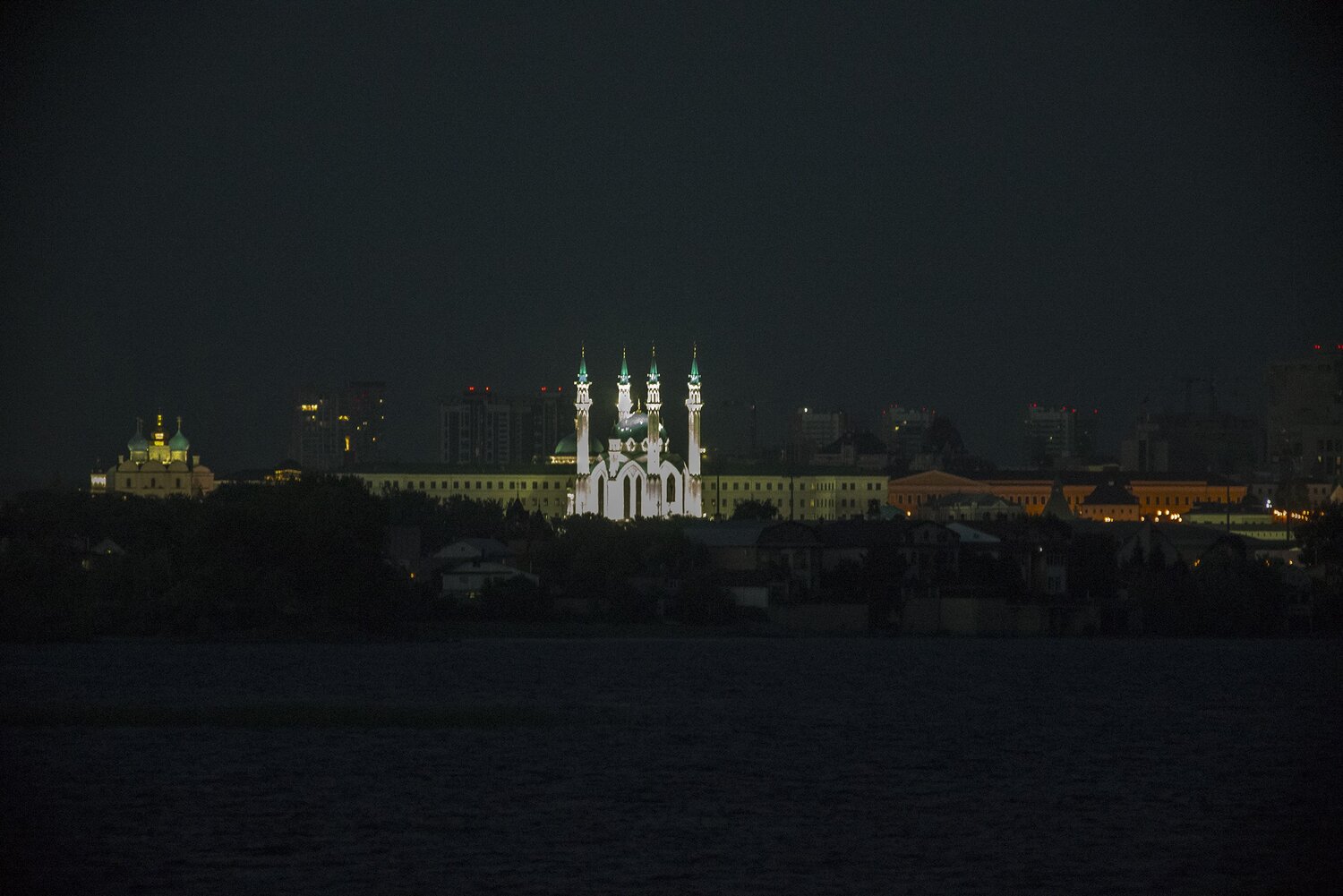 Казань  ночью