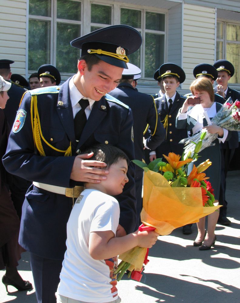 Старший брат