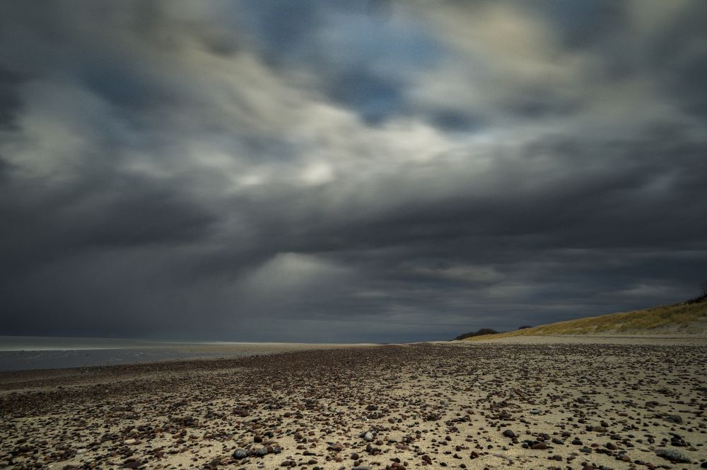 Гроза близко