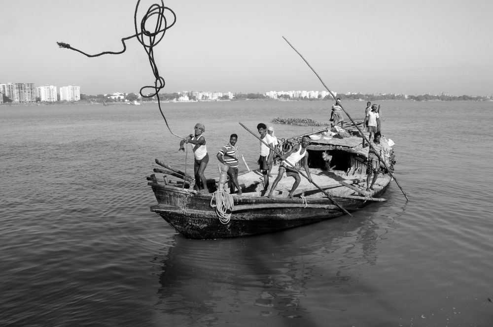 Rope to tie with the bank.