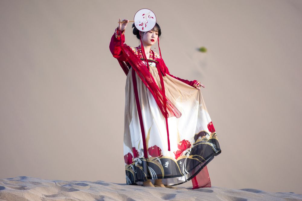 The Tassels of the Han Maiden III