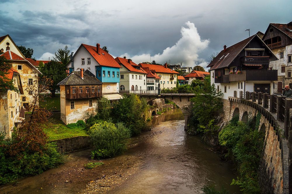 Игрушечный городок Шкофья Лока.