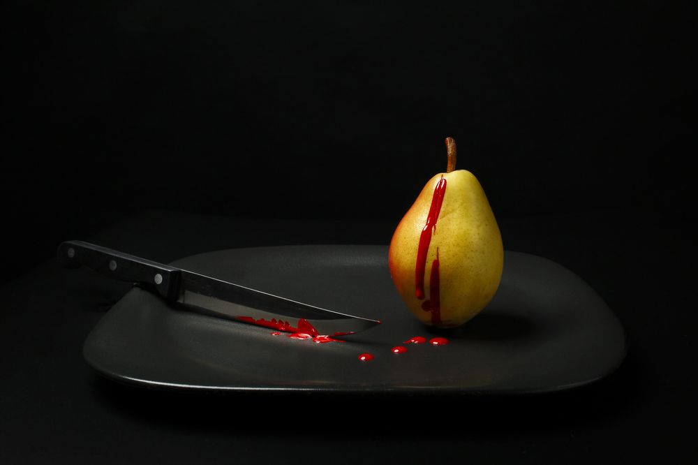 Дуэль... Груша и нож. Duel. Pear and knife