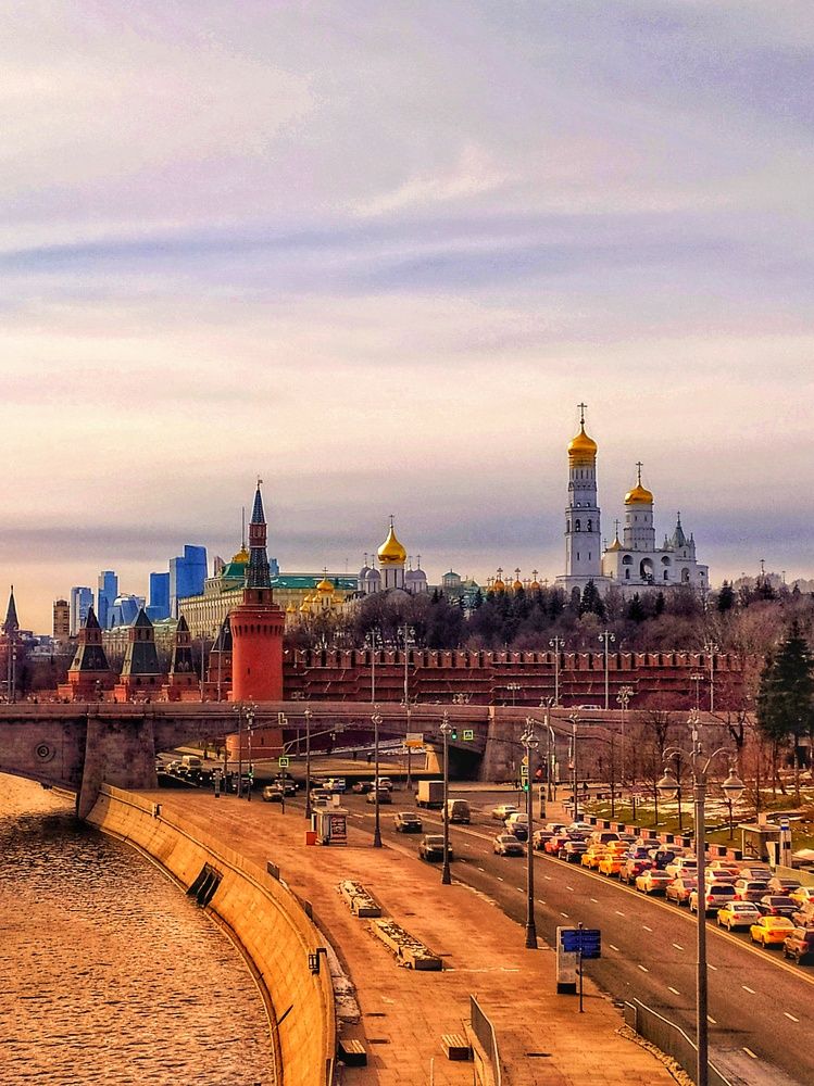 Красавица Москва