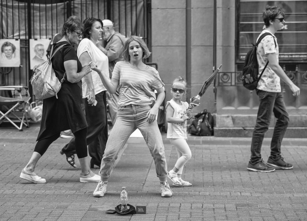 Где-то на городской улице ...