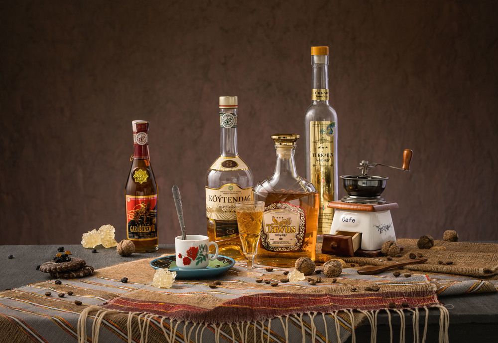 Коньячный тон